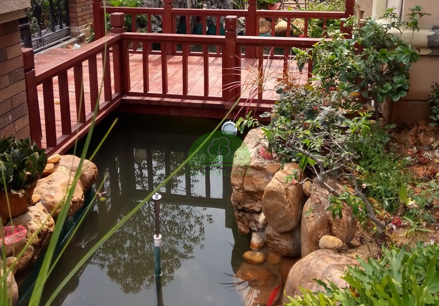 庭院假山鱼池